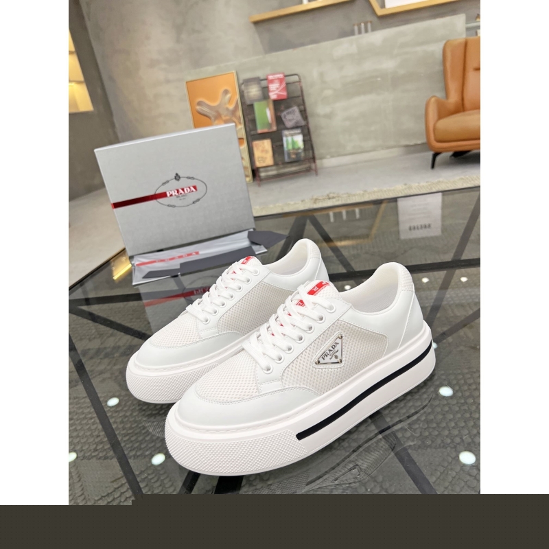 Pra*a casual shoes